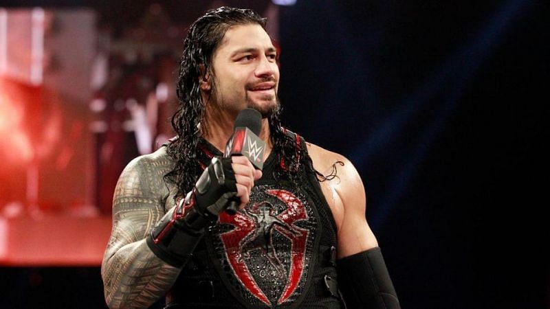 Roman Reigns tapped out to Samoa Joe